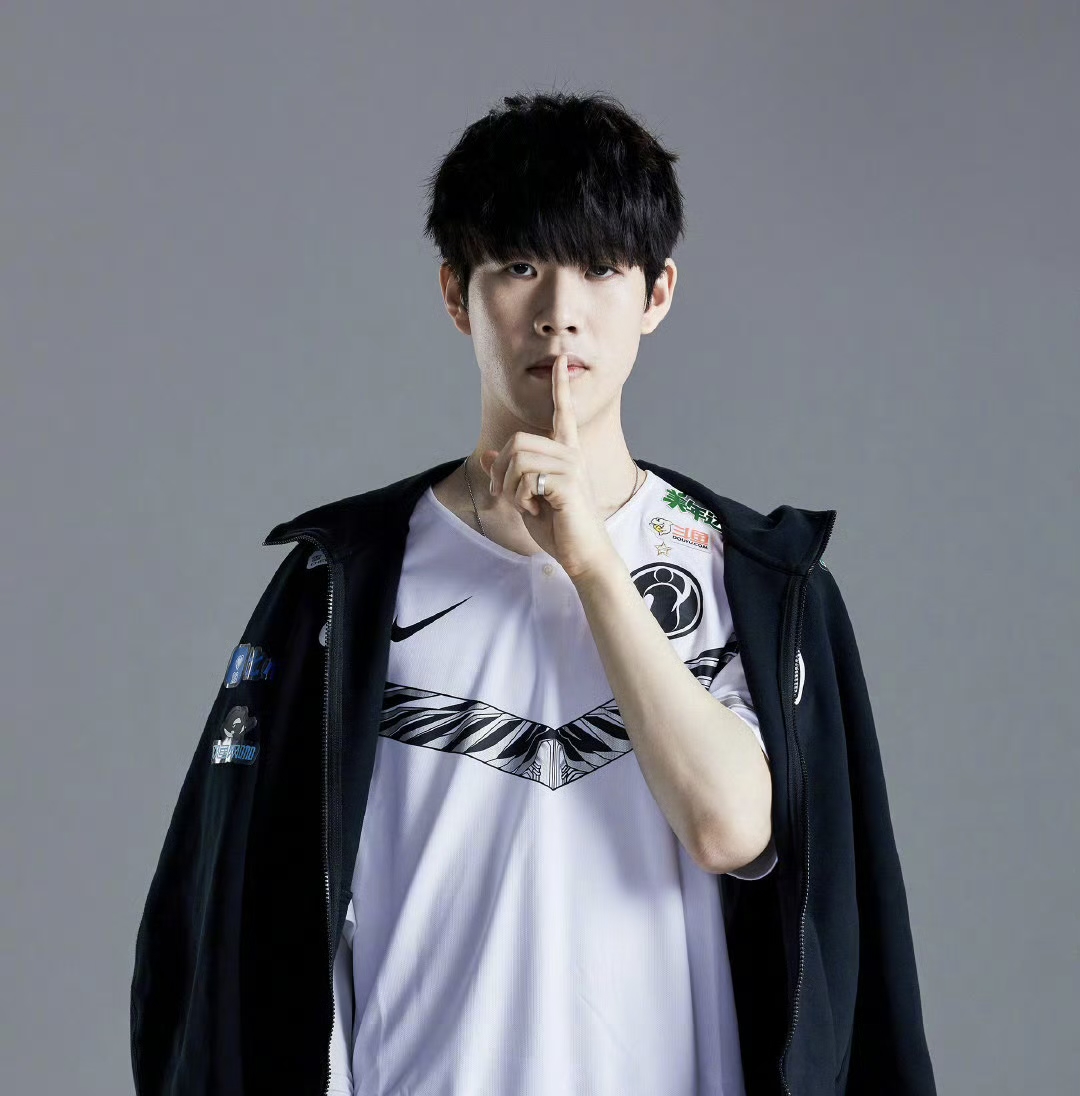 在比赛中表 在比赛中表