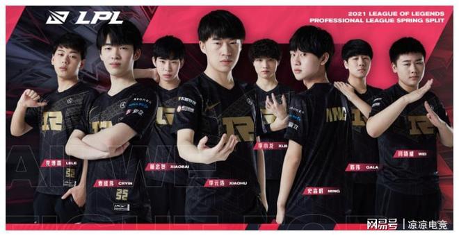 成一个更为 成一个更为