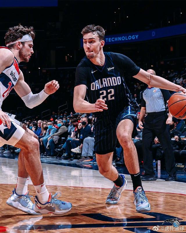 的竞争愈发 的竞争愈发