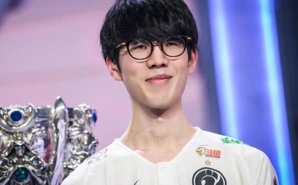 稳健的中后 稳健的中后