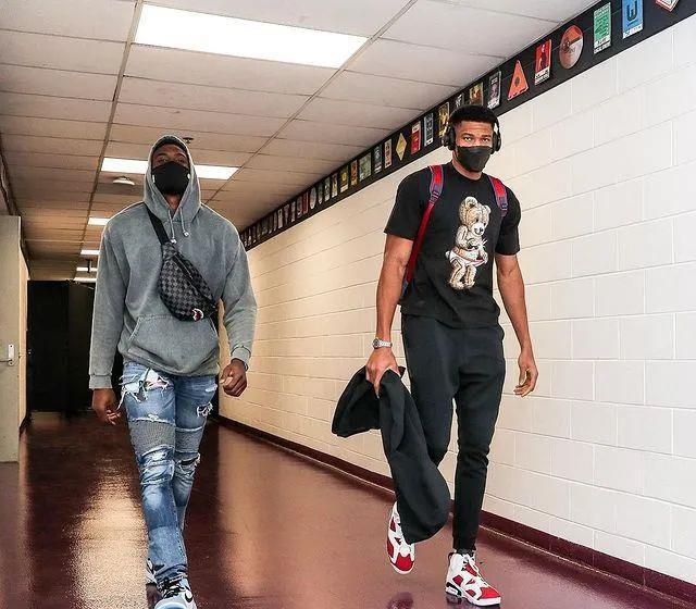 间拿球面向 间拿球面向